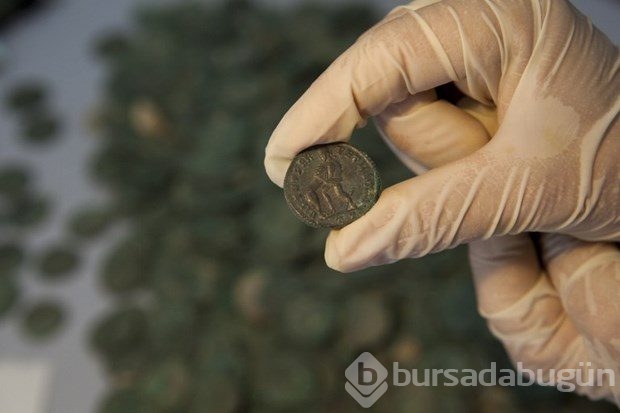 Su borularını tamir eden işçiler 600 kilo altın buldu
