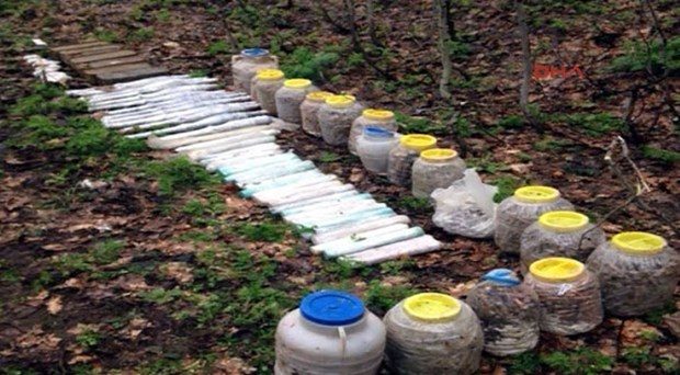 Bingöl'de PKK cephaneliği ele geçirildi
