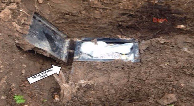 Bingöl'de PKK cephaneliği ele geçirildi

