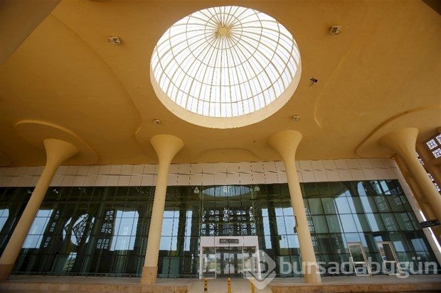 Lüks havaalanına tek yolcu girmedi
