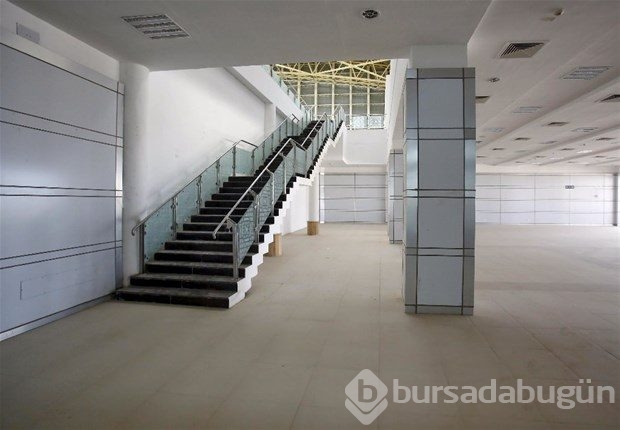Lüks havaalanına tek yolcu girmedi
