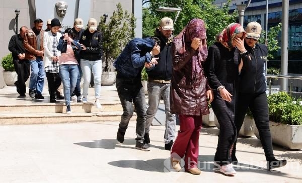 Bursa'daki canlı bomba saldırısında 17 kişi adliyeye sevk edildi