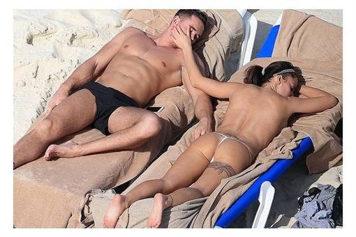 Katie Price'ın at merakı dert oldu..