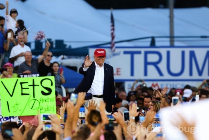 Trump fanatiği kadınlar