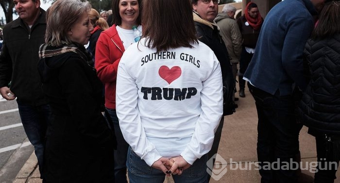 Trump fanatiği kadınlar