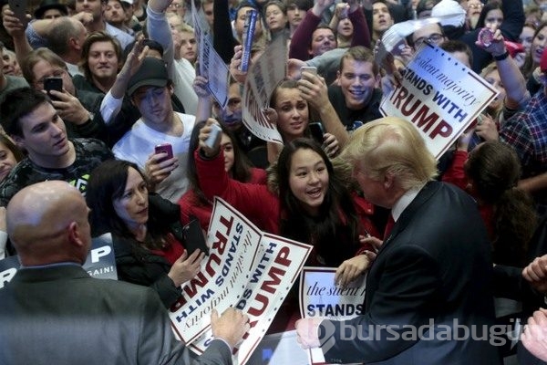 Trump fanatiği kadınlar