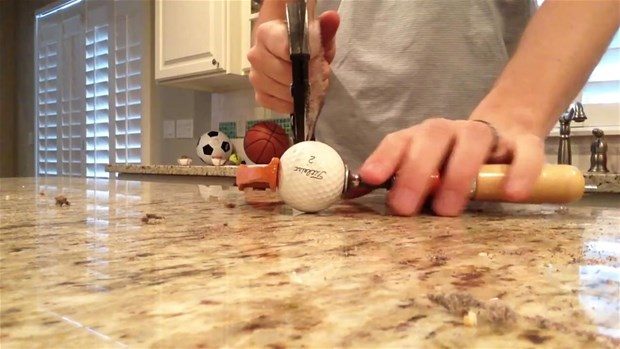 Golf topunun içinden bakın ne çıktı?