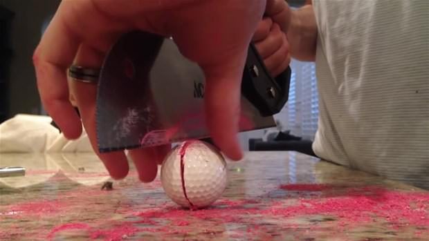 Golf topunun içinden bakın ne çıktı?