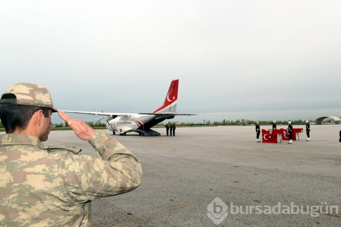 Hakkari şehitlerine veda