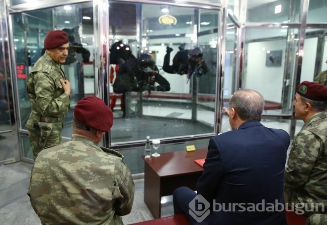 Cumhurbaşkanı Erdoğan'dan Özel Kuvvetlere sürpriz ziyaret