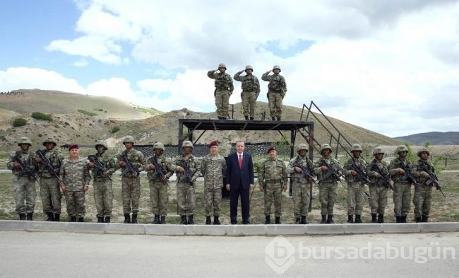 Cumhurbaşkanı Erdoğan'dan Özel Kuvvetlere sürpriz ziyaret