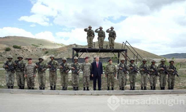Cumhurbaşkanı Erdoğan'dan Özel Kuvvetlere sürpriz ziyaret