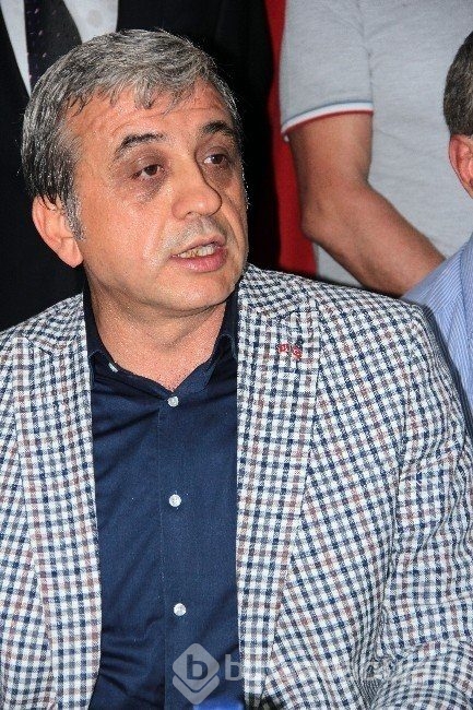 Adana'da MHP'liler arasında gerilim!