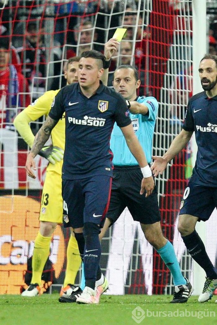 Dünya Cüneyt Çakır'ın kararlarını tartıştı