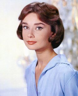 Zerafet ve güzelliğin ikonu: Audrey Hepburn'ün doğum günü!