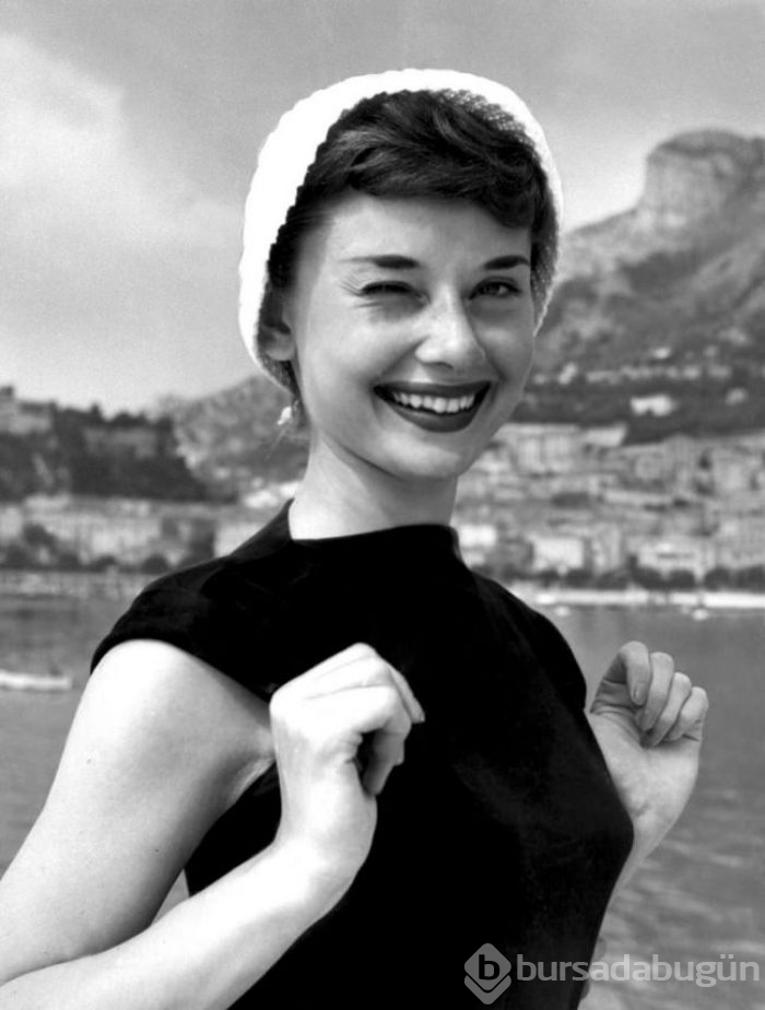 Zerafet ve güzelliğin ikonu: Audrey Hepburn'ün doğum günü!