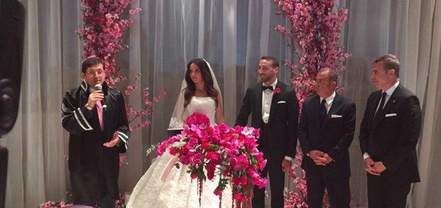 Cenk Tosun dünya evine girdi
