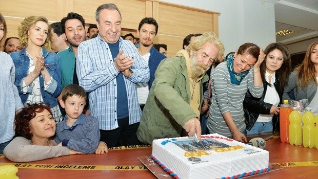Arka Sokaklar'da 400. bölüm heyecanı