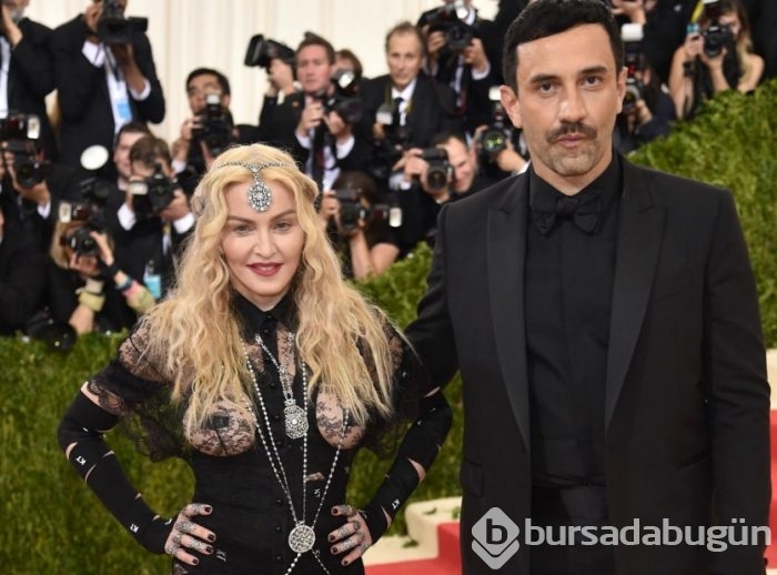 Madonna: 'Kostümüm aslında politik bir duruştu'