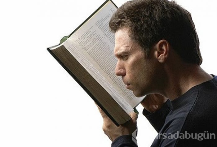 Karanlıkta okumak zararlı mı?