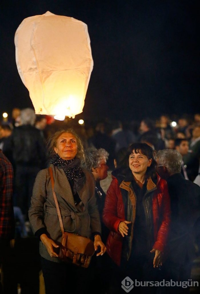 İzmir'de "laikliğe sahip çık" zinciri
