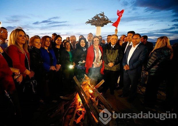 İzmir'de "laikliğe sahip çık" zinciri

