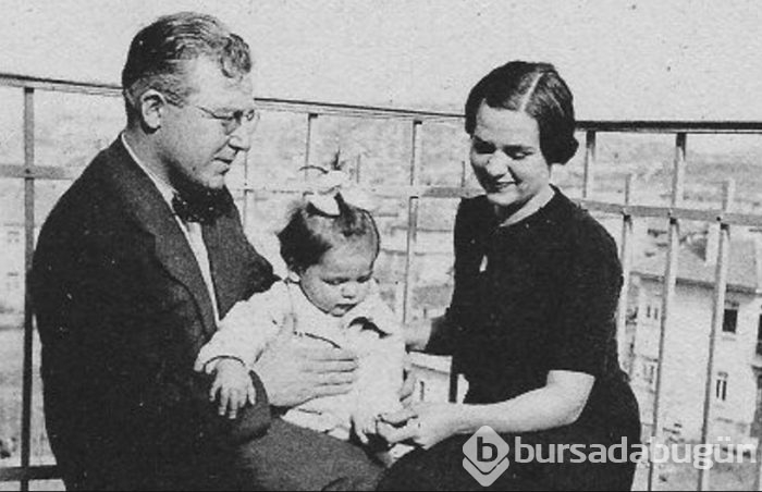Kürk Mantolu Madonna İngilizceye çevirildi