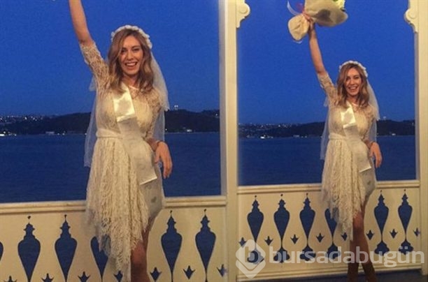Sinem Kobal ve kına timi!