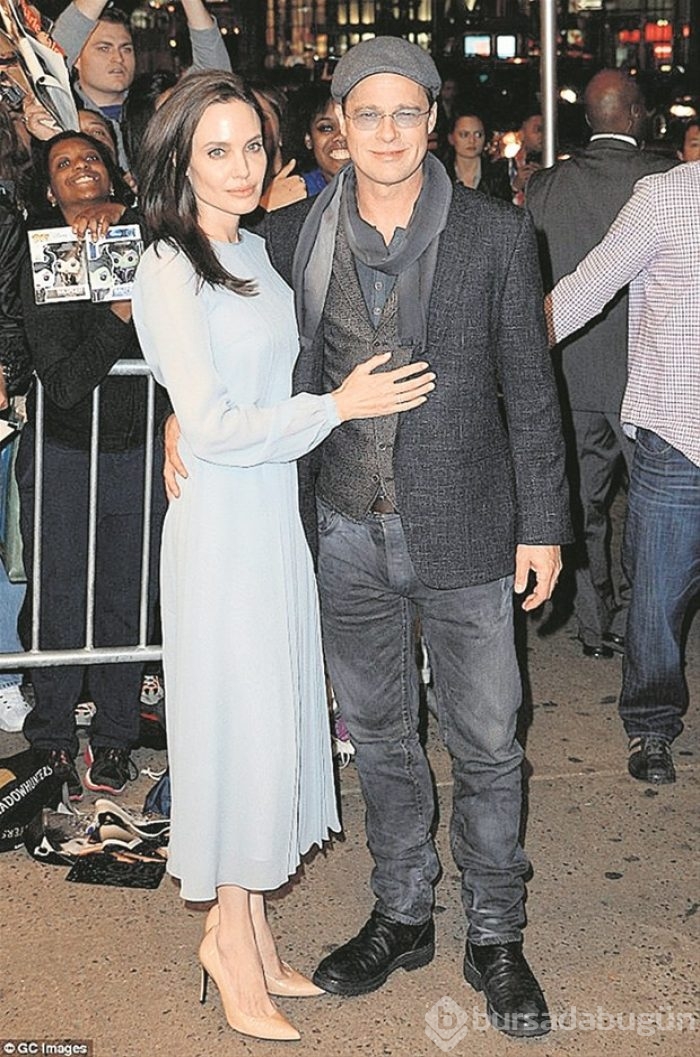 Brad Pitt, Angelina Jolie'yi aldatıyor mu?