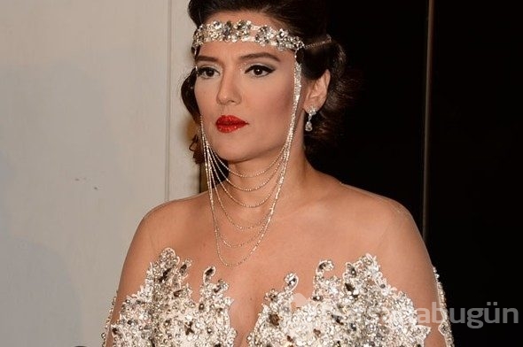 Demet Akalın: Pişti olmamak için paraları bayıldım