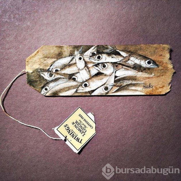Çay poşetleriyle minyatür tablolar yapıyor