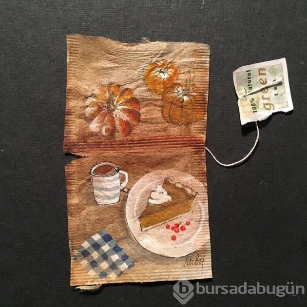 Çay poşetleriyle minyatür tablolar yapıyor