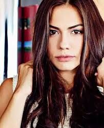 Demet Özdemir'in yeni imajı!