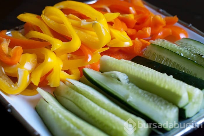 Kavonozda salata yiyerek kilo verin!