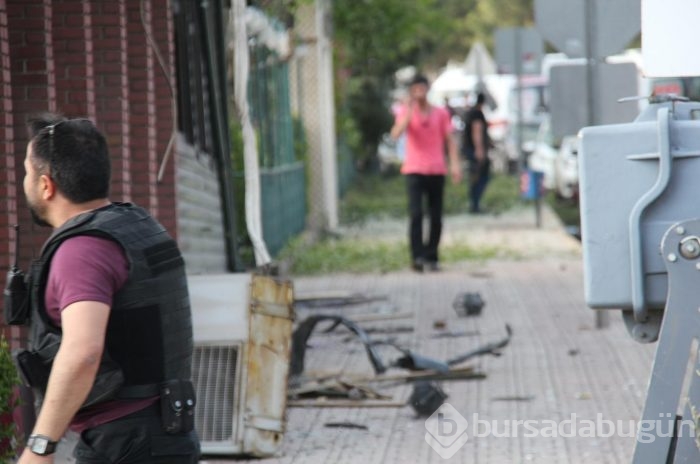 Diyarbakır'da kent merkezine bombalı saldırı!