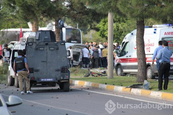 Diyarbakır'da kent merkezine bombalı saldırı!