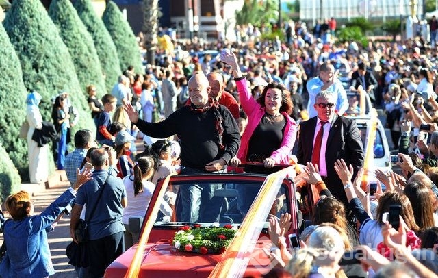 Oya Aydoğan'dan sevindiren haber!