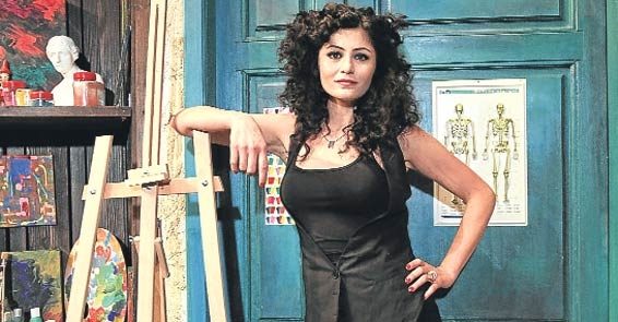 Deniz Çakır'dan cesur poz