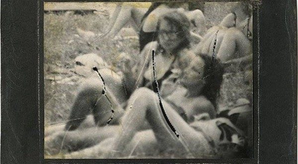 Yıllarca kadınları fotoğrafladı