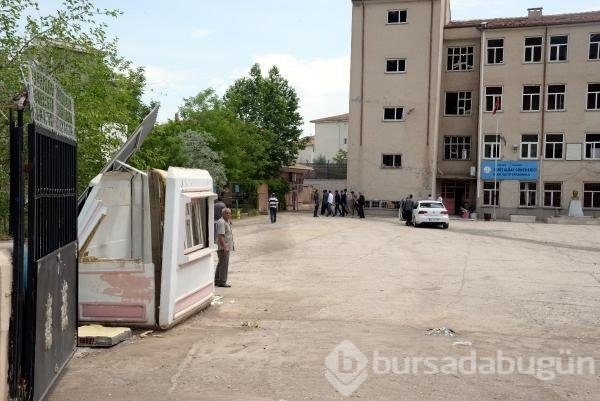 Diyarbakır'daki saldırıda 200 kiloluk bomba kullanılmış!