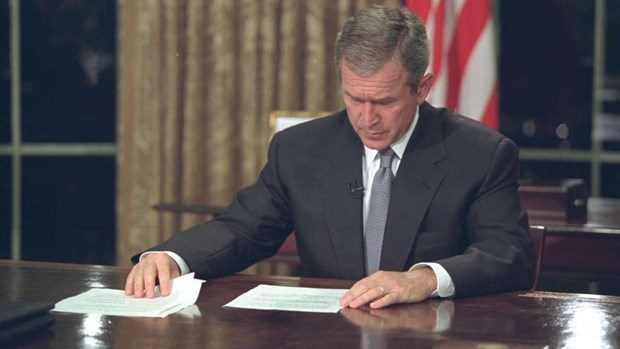 11 Eylül'de hiç yayınlanmamış Bush fotoğrafları
