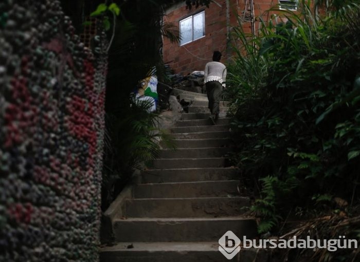 Rio'da alternatif 'gecekondu' tatili