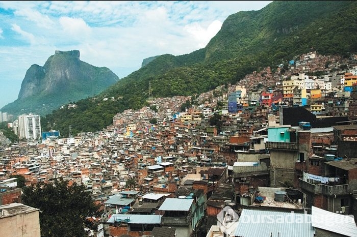 Rio'da alternatif 'gecekondu' tatili