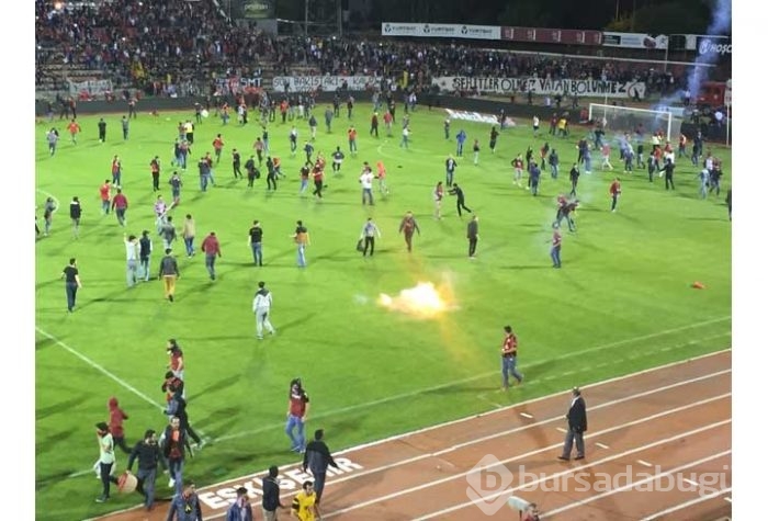 Eskişehirspor yenildi, ortalık karıştı
