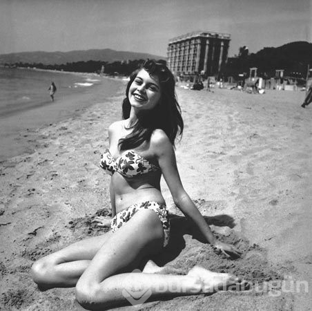Bikini 70 yaşında