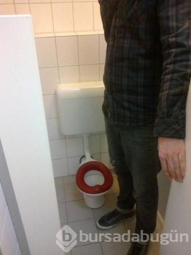 Tuvalette tuhaf görüntüler