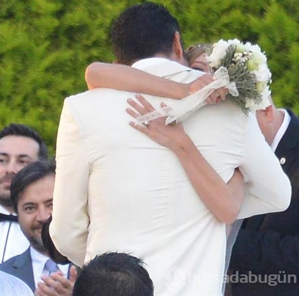 Kenan İmirzalıoğlu ve Sinem Kobal'ın düğününde neler yaşandı?