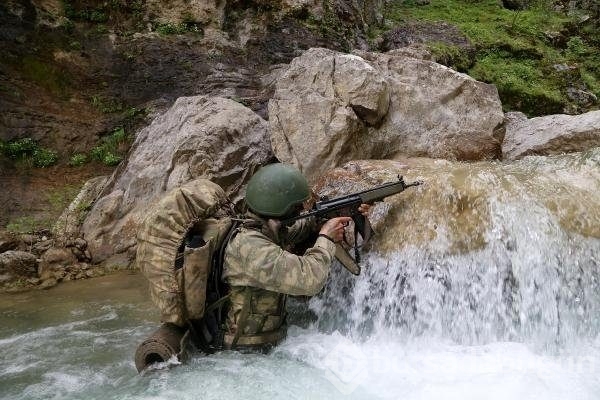 Komandoların nefen kesen eğitimi
