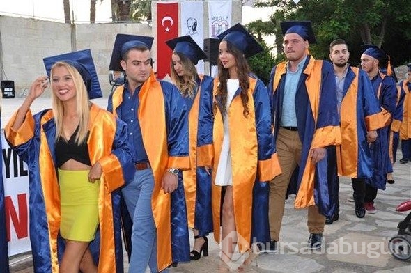 Tencereye el basarak yemin ettiler