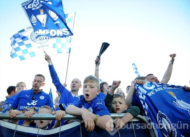 Leicester City şampiyonluğunu kutladı